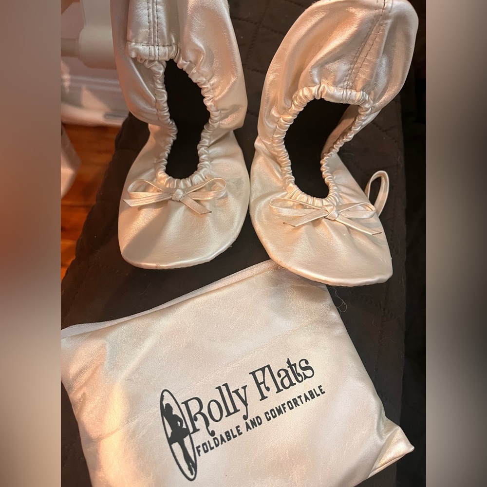 Cream Foldable Shoes